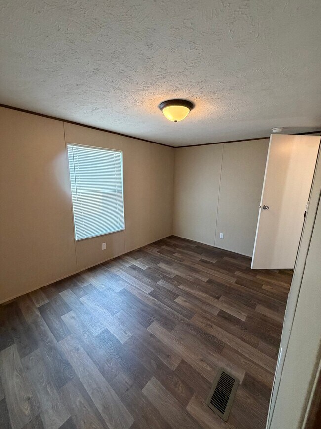Building Photo - 20 Tylers Cookie Ln