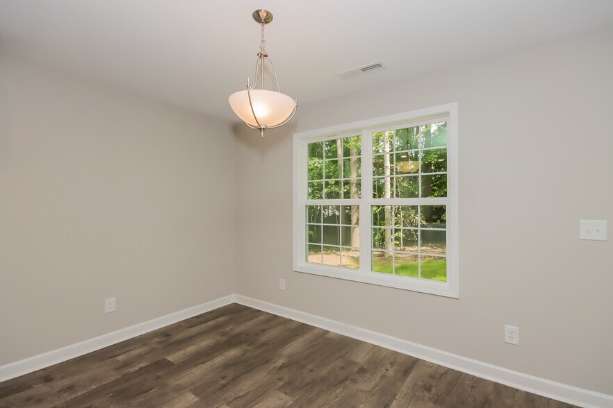 Building Photo - 200 Ashbrook Rd