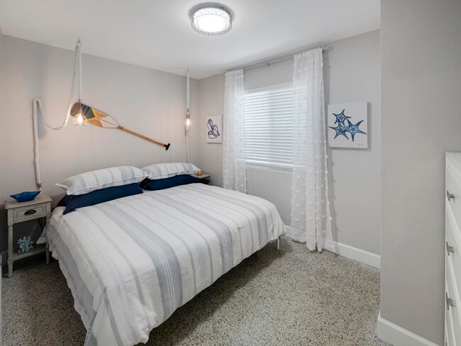 Building Photo - 1258 Beach Rd