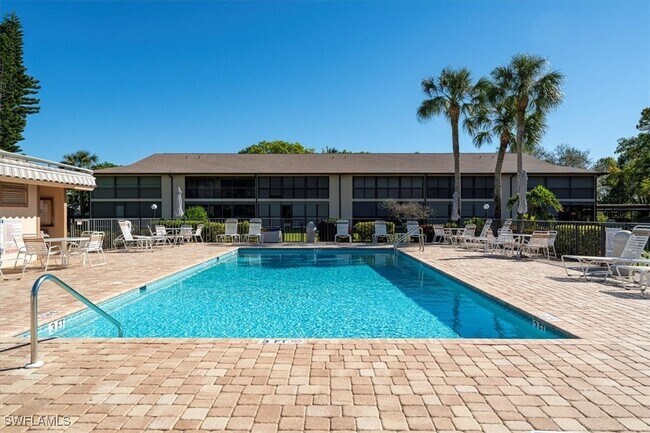 Building Photo - 244 Pebble Beach Cir