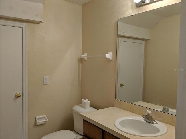 Building Photo - 6512 S Goldenrod Rd