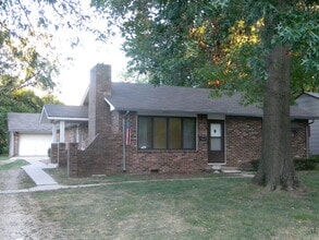 Building Photo - 2018 Barker Ct