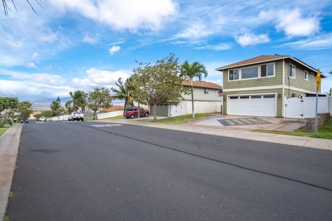 Building Photo - Waikapu Gardens 4 Bed/3 Bath, Beautiful Ho...