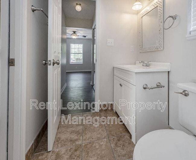 Building Photo - 772 Orlean Cir