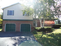 Building Photo - Fantastic & Pet Friendly Home in Boalsburg