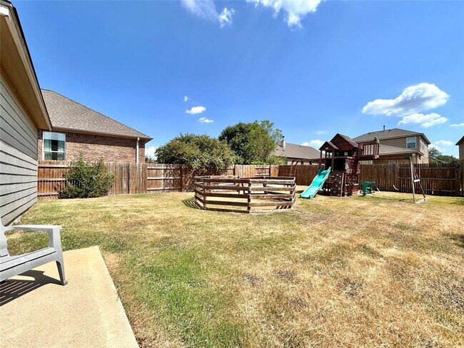 Building Photo - 428 Sheepshank Dr