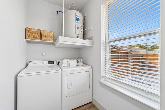 Building Photo - Collin Street, Melissa, TX 75454 - 2 BR 2....