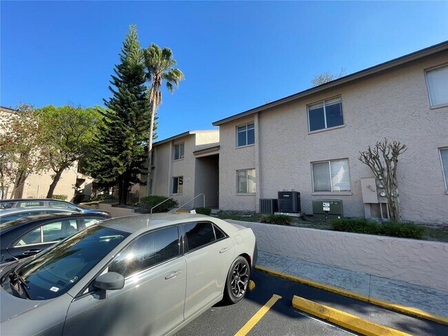 Building Photo - 5503 Pokeweed Ct