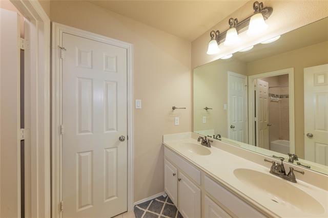 Building Photo - 1035 Potter Ave