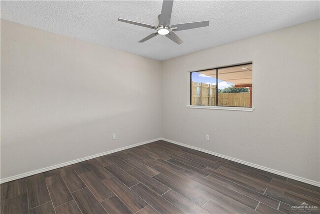 Building Photo - 27 N 26th St