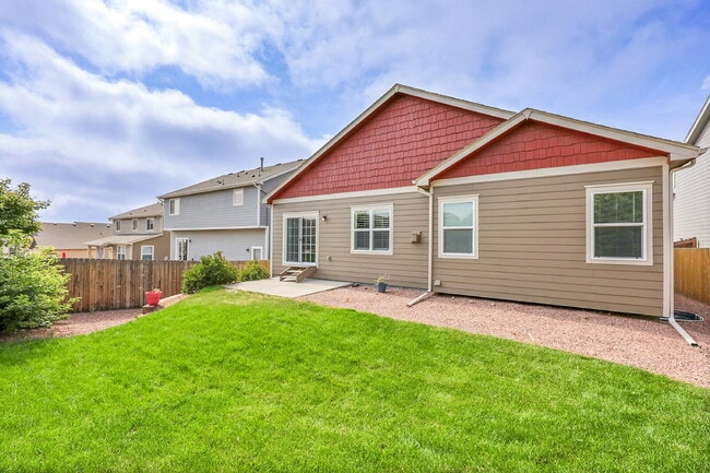 Building Photo - $3,150 - 5 Bed, 3 Bath Home in CO Springs ...