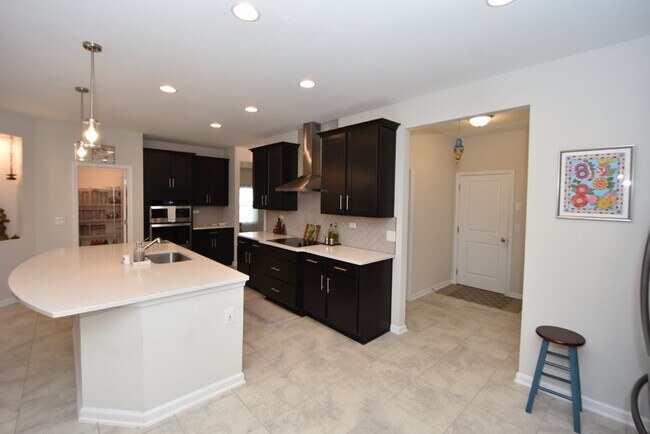Building Photo - 143 Wood Stork Ln