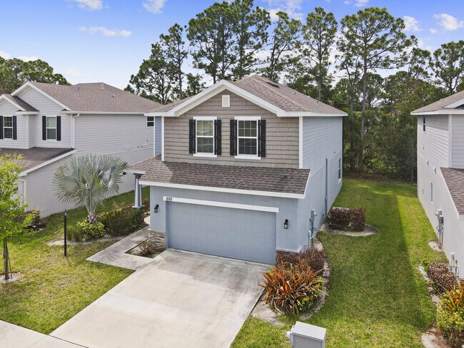 Building Photo - 692 NE Turtleback Trail