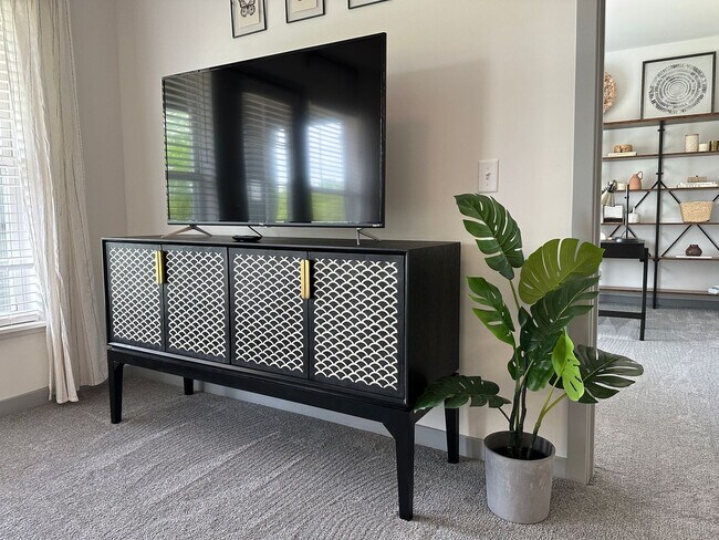 Building Photo - 5102 Aldersgate Dr