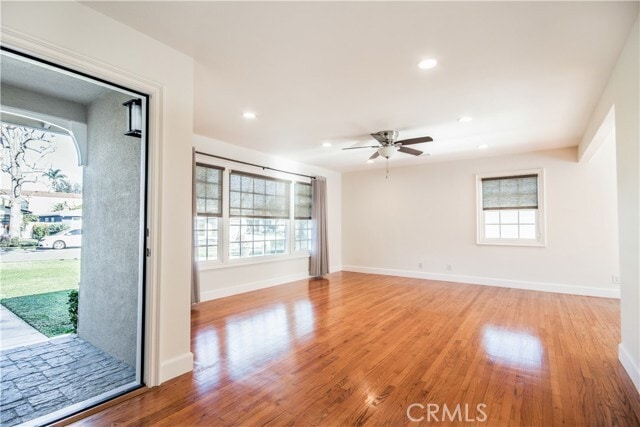 Building Photo - 150 Orangewood Ln