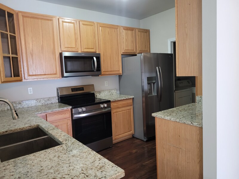 Building Photo - 9809 Hyde Glen Ct