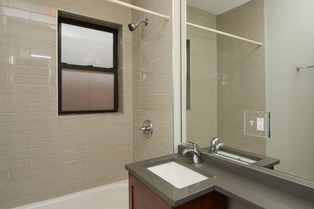 Building Photo - 2915 N Mildred Ave