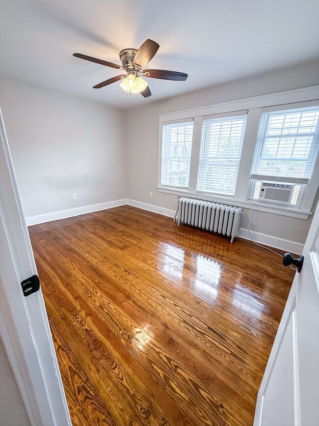 Building Photo - Stunning 3-Bedroom Twin Home in the Heart of Phoenixville! Available NOW!