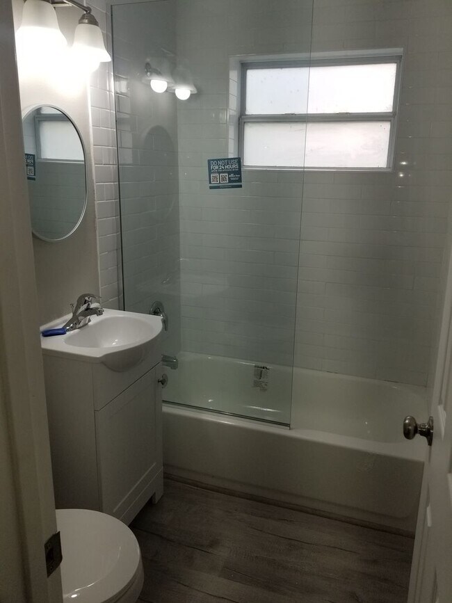 Building Photo - 2642-2648 Michigan Ave