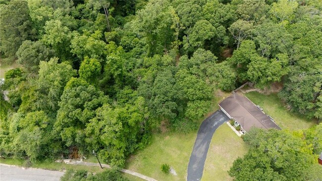 Building Photo - 5412 Timberlane Dr