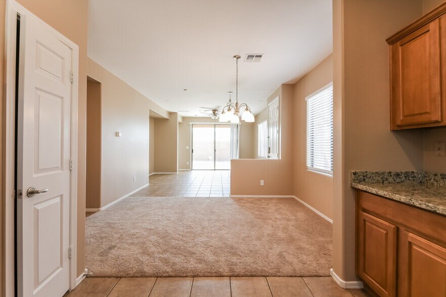 Building Photo - 1713 W Owens Way
