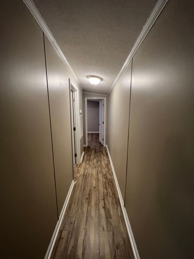 Building Photo - 3 Bedroom/2 Bathroom Home on 1 Acre of Land