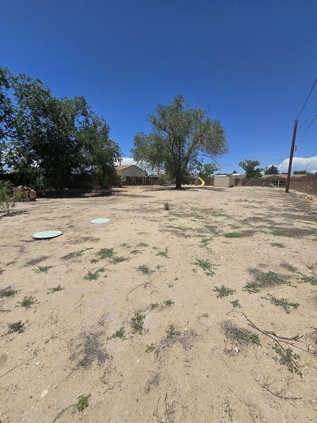 Building Photo - 3 bedroom, 2 bathroom home in Rio Rancho L...