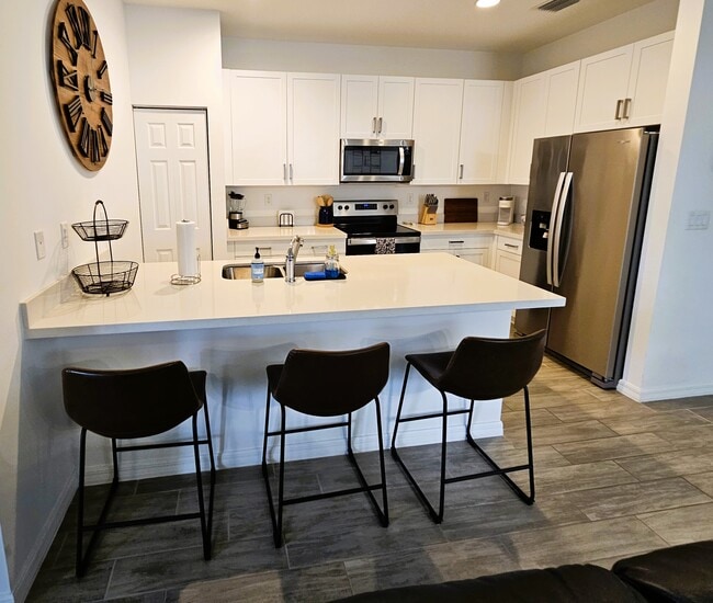 Building Photo - 5032 Arancia Ln