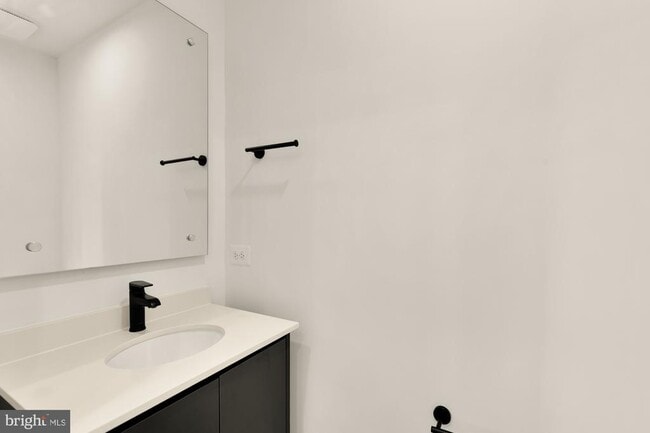 Building Photo - 2615 Olmsted Ct NW