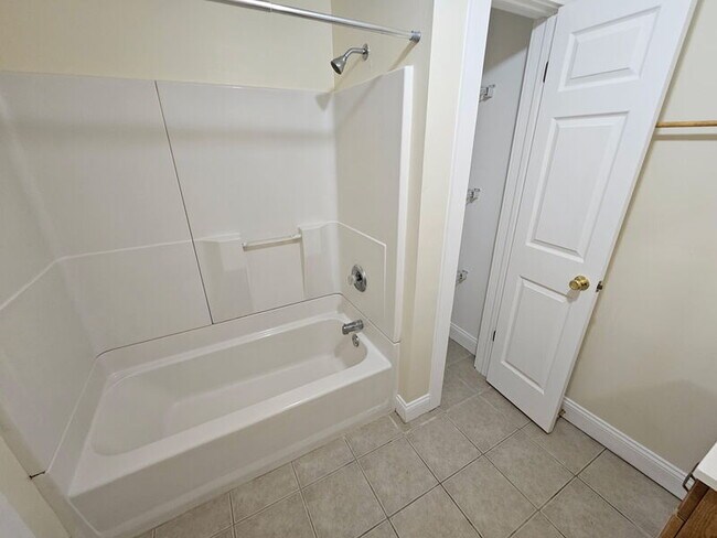 Building Photo - 876 E 149th St