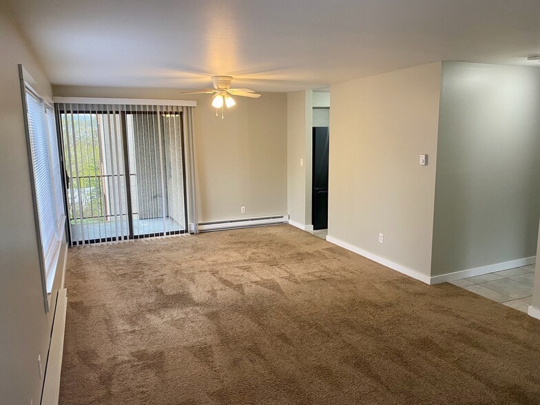 Building Photo - 400 Taylor Ave NW