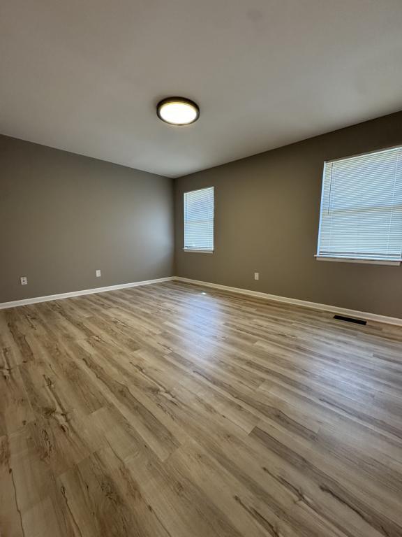 Building Photo - 9206 Greenway Ln