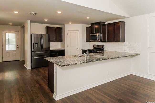 Building Photo - 14251 Geyserite Ave