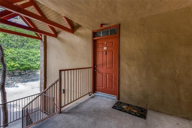 Building Photo - Pointe 360 #125 - 1 Bedroom - Private Garage