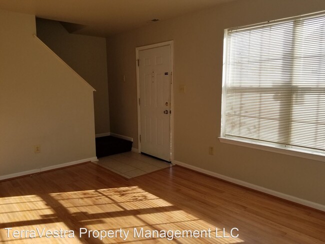 Building Photo - 3 br, 1.5 bath House - 4008 Tall Pines
