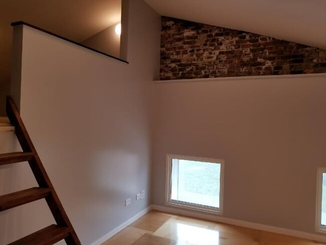 Building Photo - 1312 N Clybourn Ave
