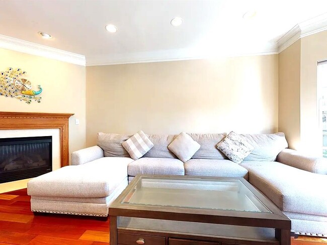 Building Photo - 70 Osprey Ct