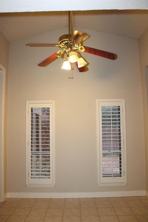 Building Photo - 2812 Lemmontree Ln