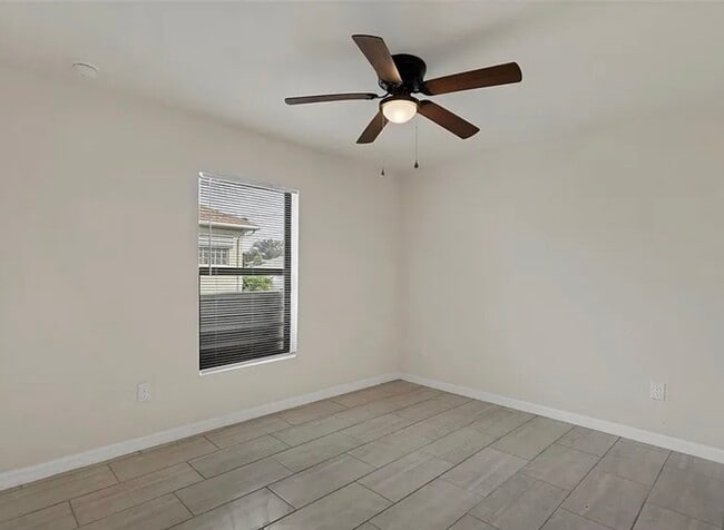 Building Photo - 116 SE 2nd Ave