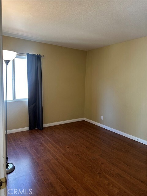 Building Photo - 8941 Carnation Dr