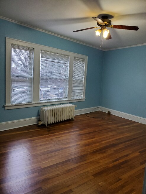 Building Photo - 15637 Madison Ave