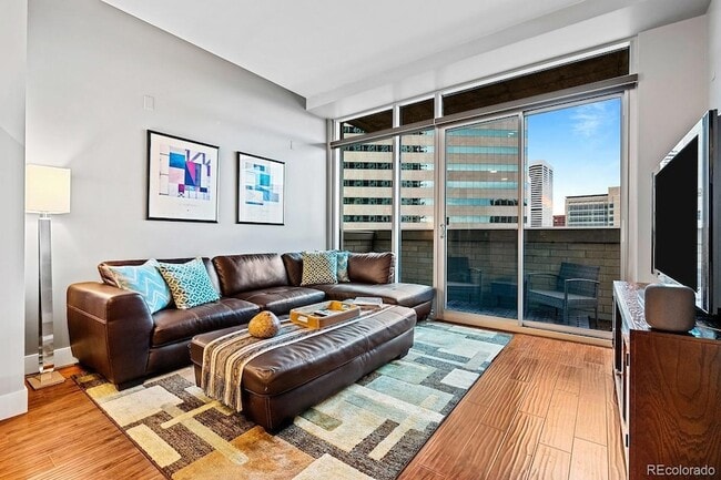 Building Photo - 2001 Lincoln St