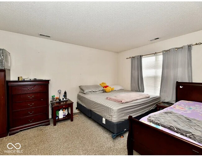 Building Photo - 5302 Cliff Ridge Dr
