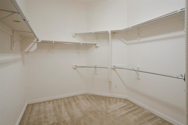 Building Photo - 10876 Leesa Dr