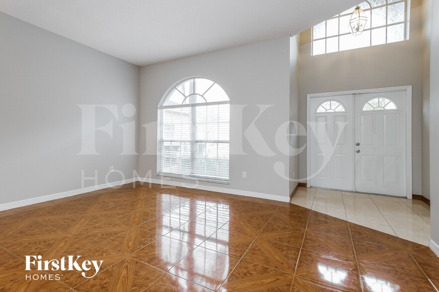 Building Photo - 12816 Enclave Dr