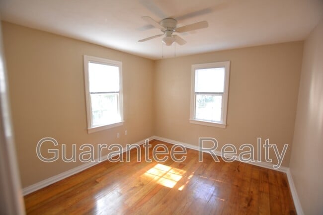 Building Photo - 119 N Longfellow Blvd