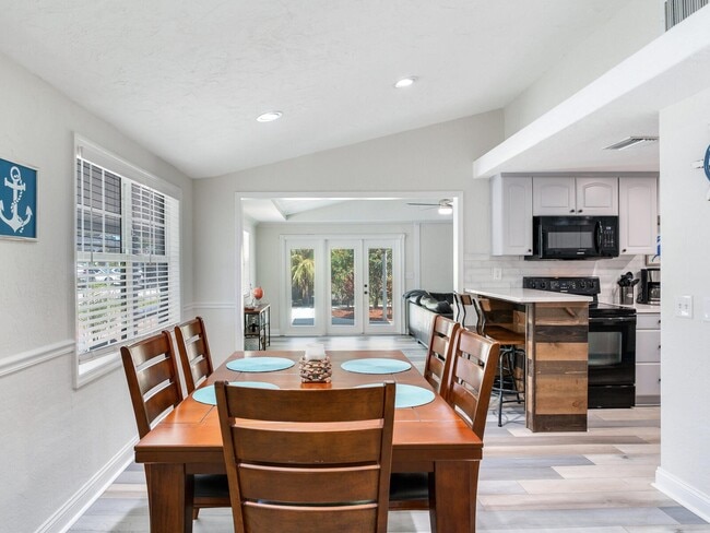 Building Photo - 6501 64th Ave N