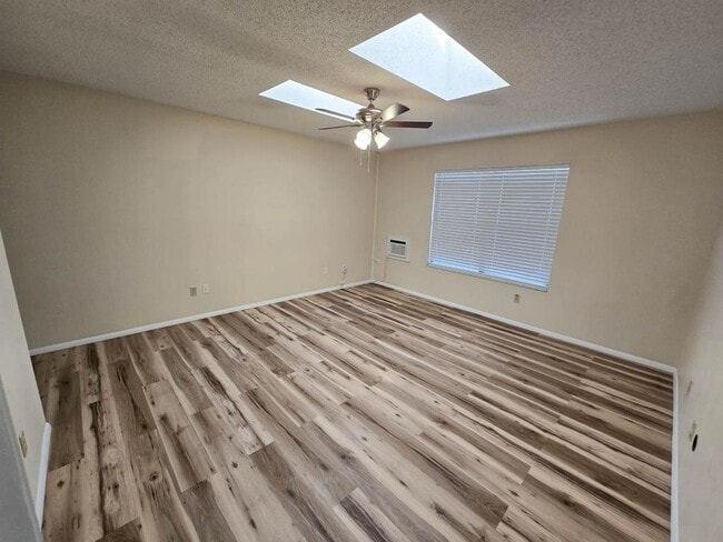 Building Photo - 1232 Woodridge Ct