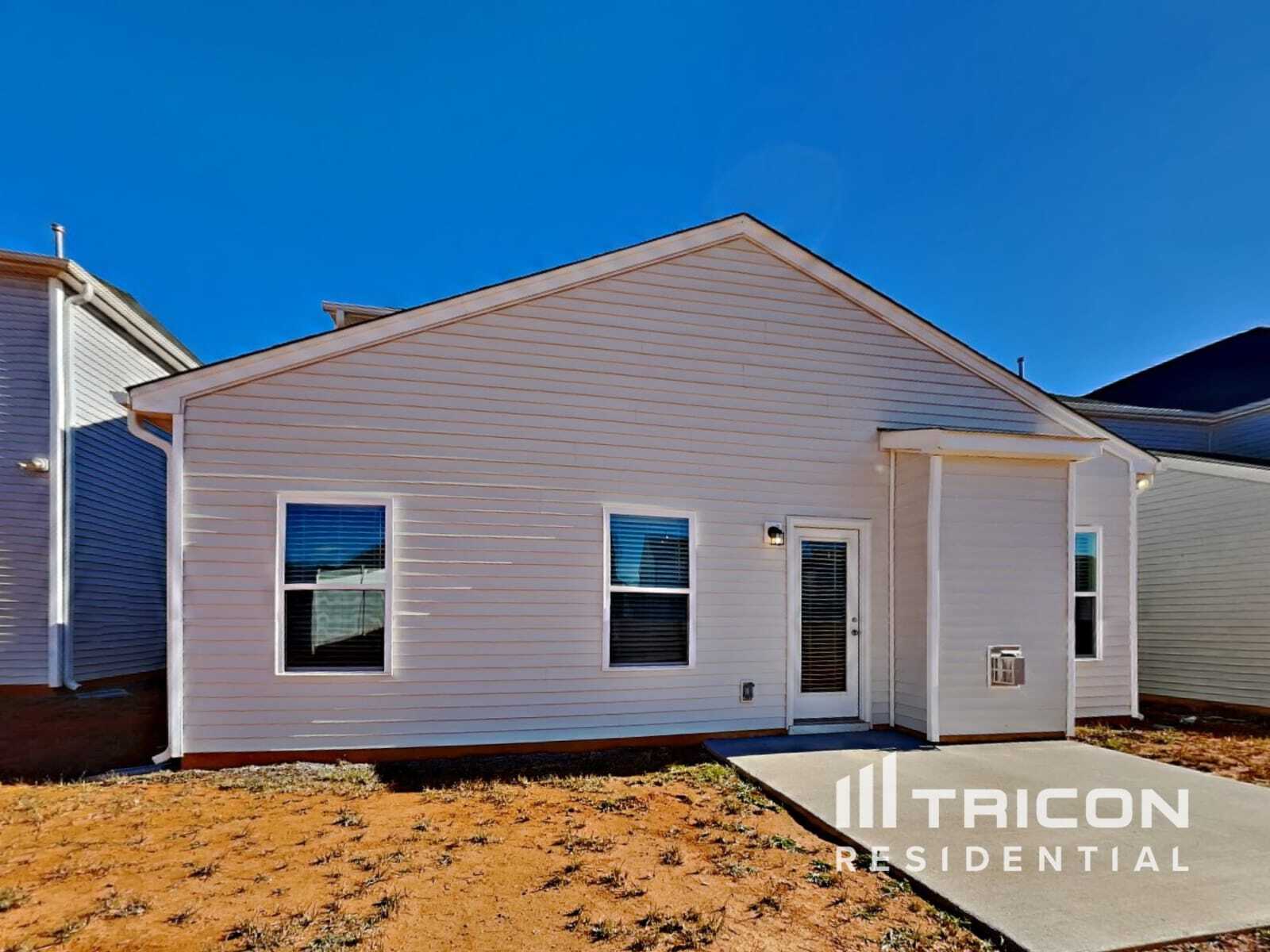 Building Photo - 3941 Cowen St