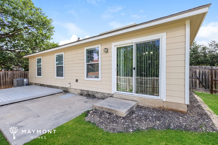 Building Photo - 11233 Forest Pass Ct